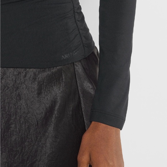 NWT Aritzia Contour Flourish Longsleeve - Picture 6 of 12